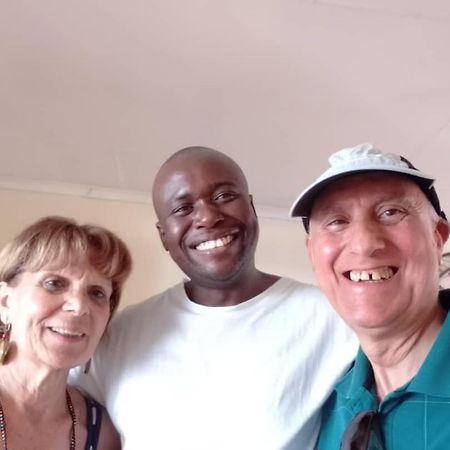 Bed and Breakfast Sugar Shack Backpackers Botswana Габороне Экстерьер фото
